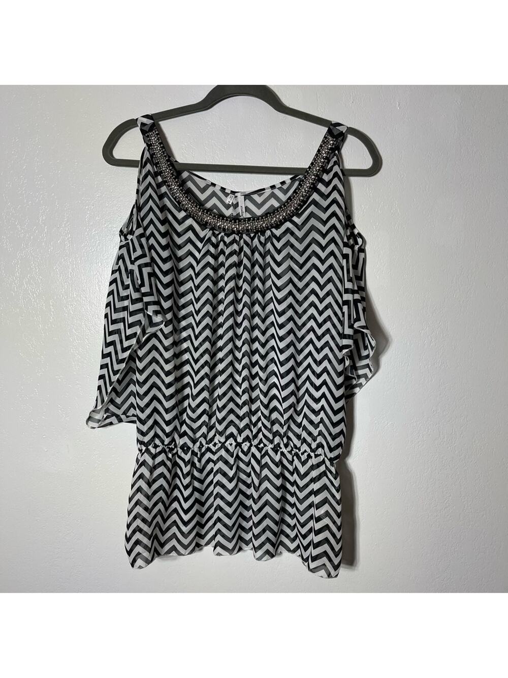 Studio Y, Cold Shoulder Sheer Beaded Blouse. Size Medium. In excellent condition